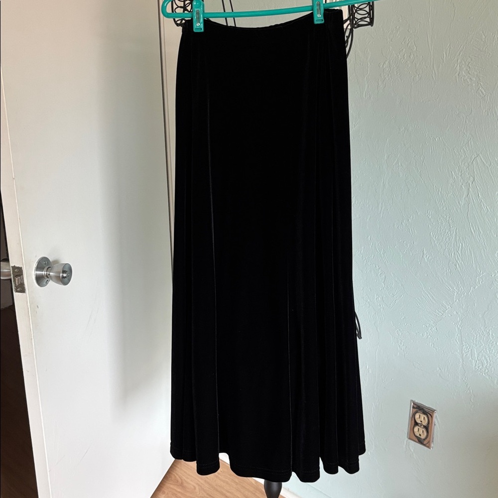 Elegant Black Maxi Skirt